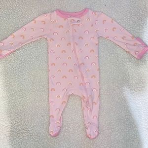 Cloud Island Rainbow Print Footed Onesie (Newborn)